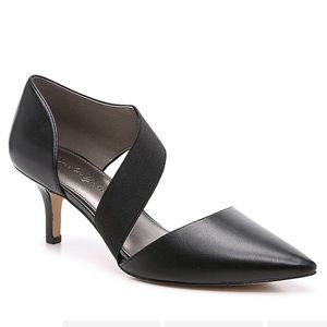 Amelia Grace DEMENY PUMP